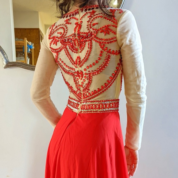 Chiffon Evening Party Gown - Picture 5 of 8